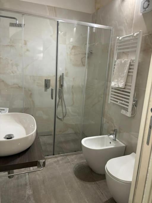 Apartment Intero - Chiaia Neapel